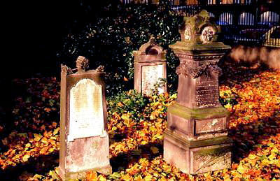 Der Stein von Julius Goldstein und der Stein von Emilie Stern