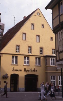 Löwenapotheke mit Hexagramm